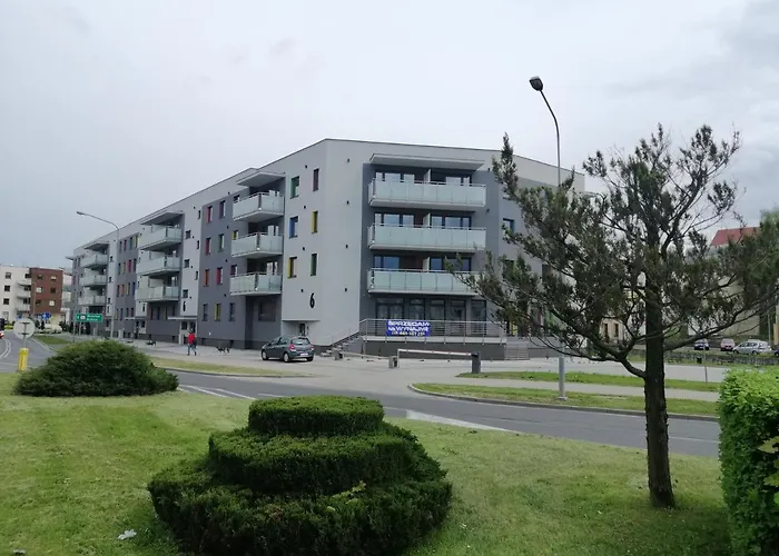 Noce W Jelonce - Nowoczesny Typu W Centrum Jeleniej G - Z Garazem Dla 1-4 Osob Jelení Hora